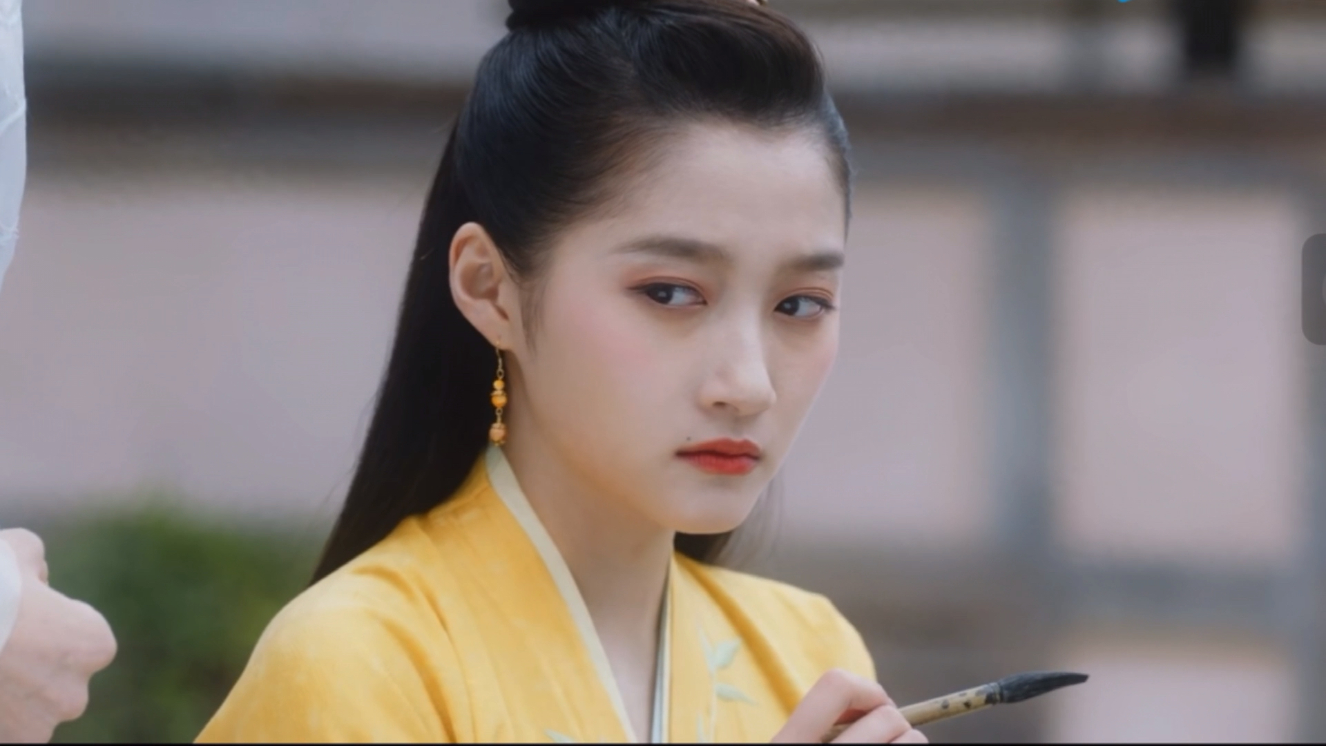 我就是这般女子不能便宜了你们哼