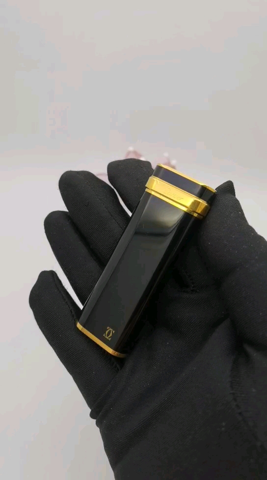 黑色大漆卡地亚打火机