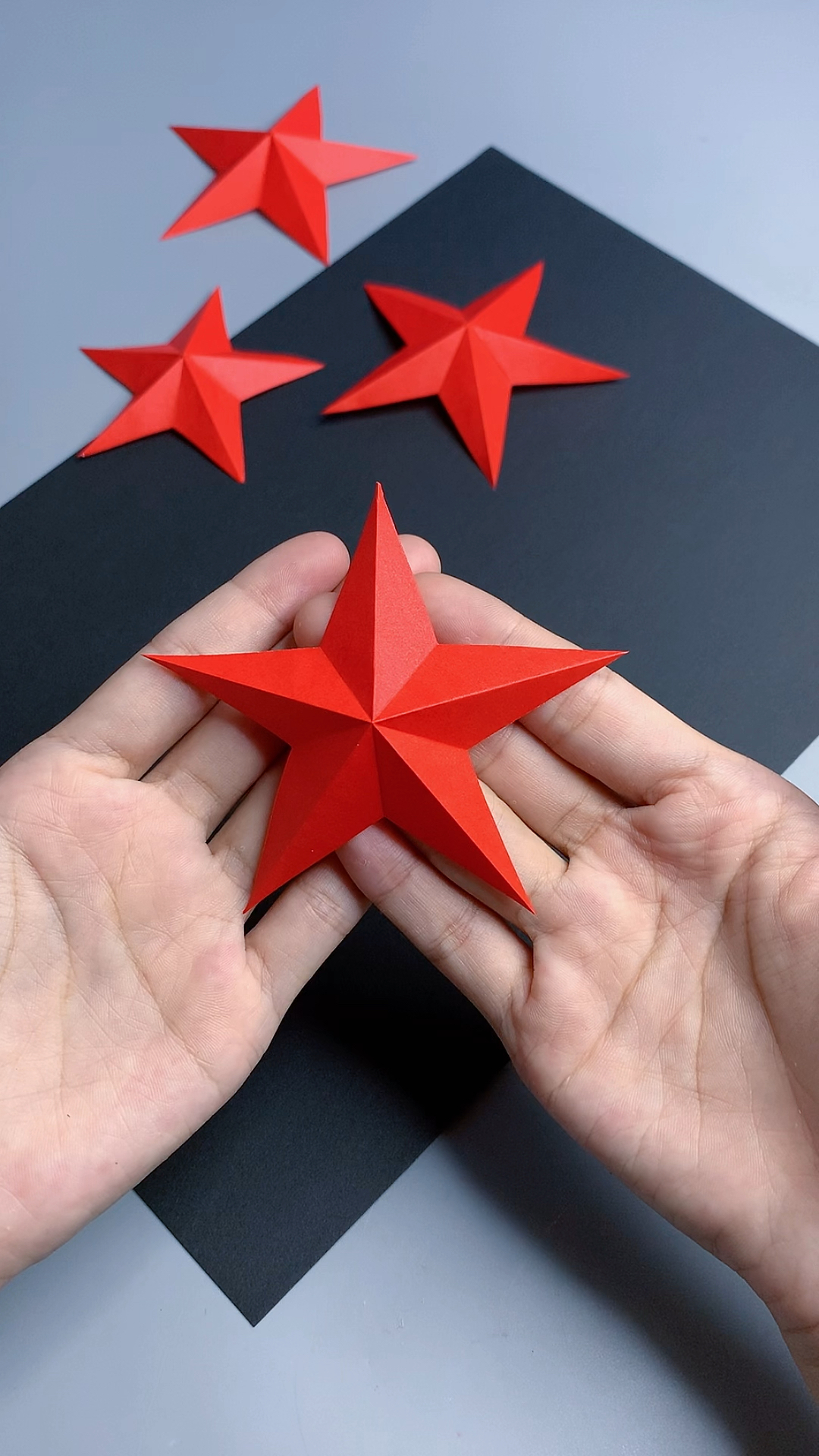 五角星的折法剪纸星星图片