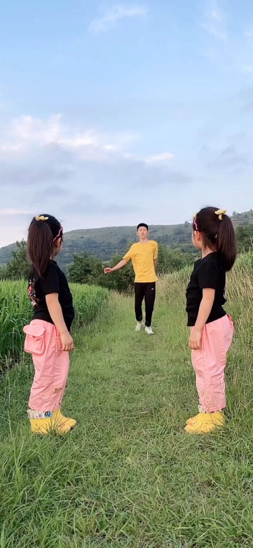 要重视榜样的力量老大带头好弟妹自然乖