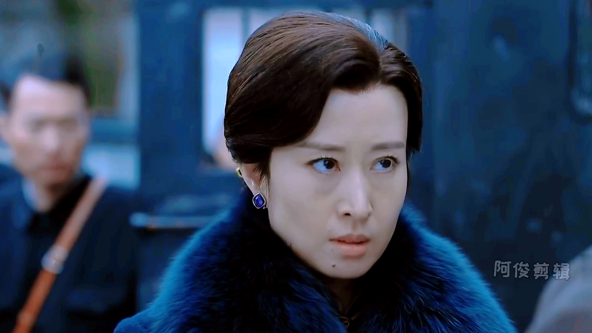 伪装者一群汉奸不知天高地厚敢抓明家大姐阿城替大姐出气教你怎么做人