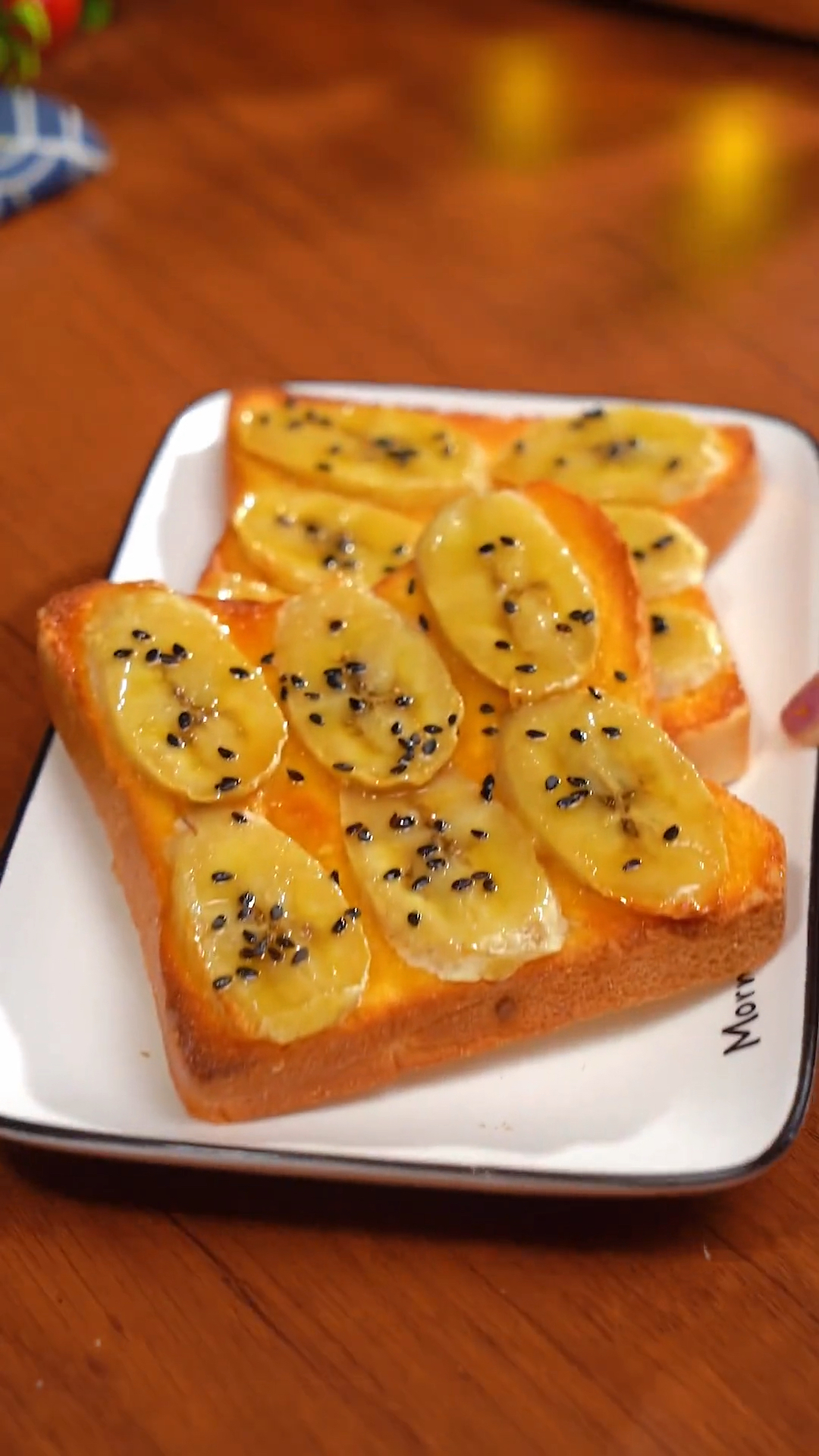 美食#你们肯定没吃过这么好吃你们肯定没吃过这么好吃的吐司香蕉派