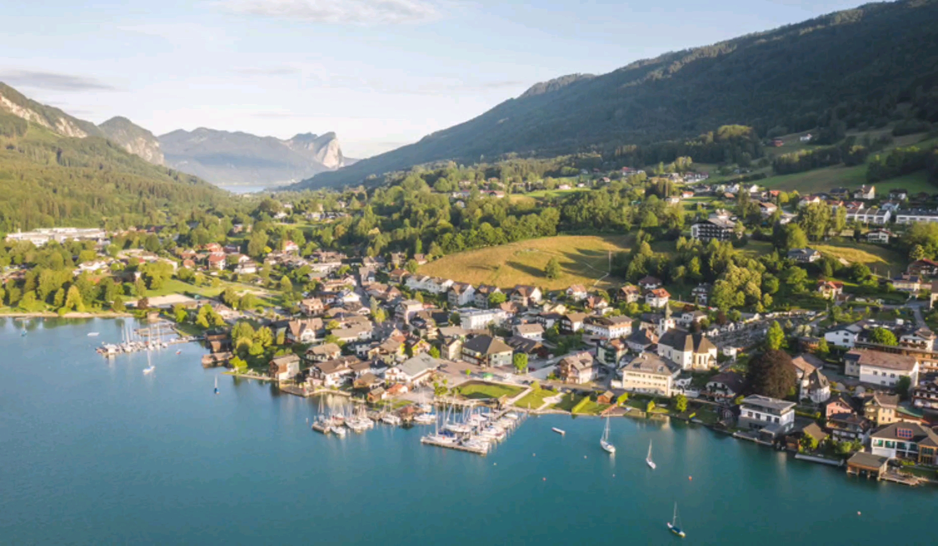 奥地利上奥地利州萨尔茨卡默古特的阿特湖6