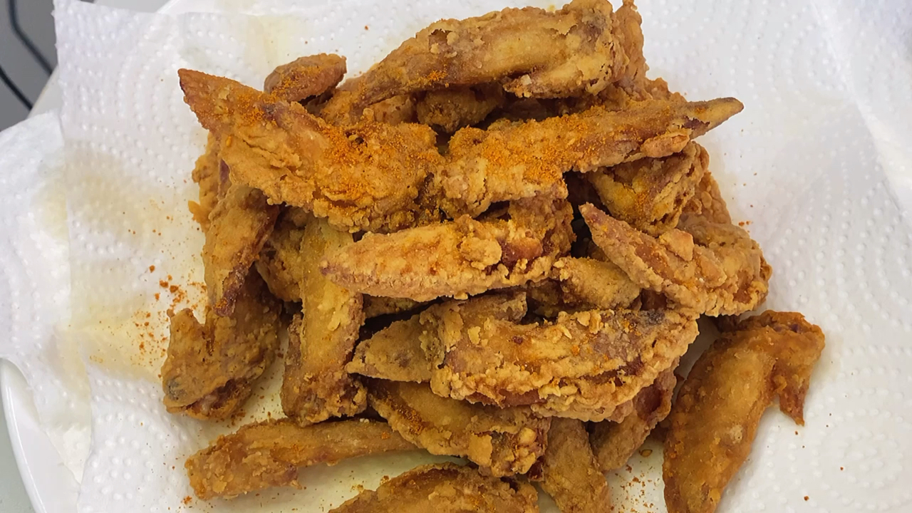 外酥里嫩在家做经济实惠一定要试一试#香酥翅尖