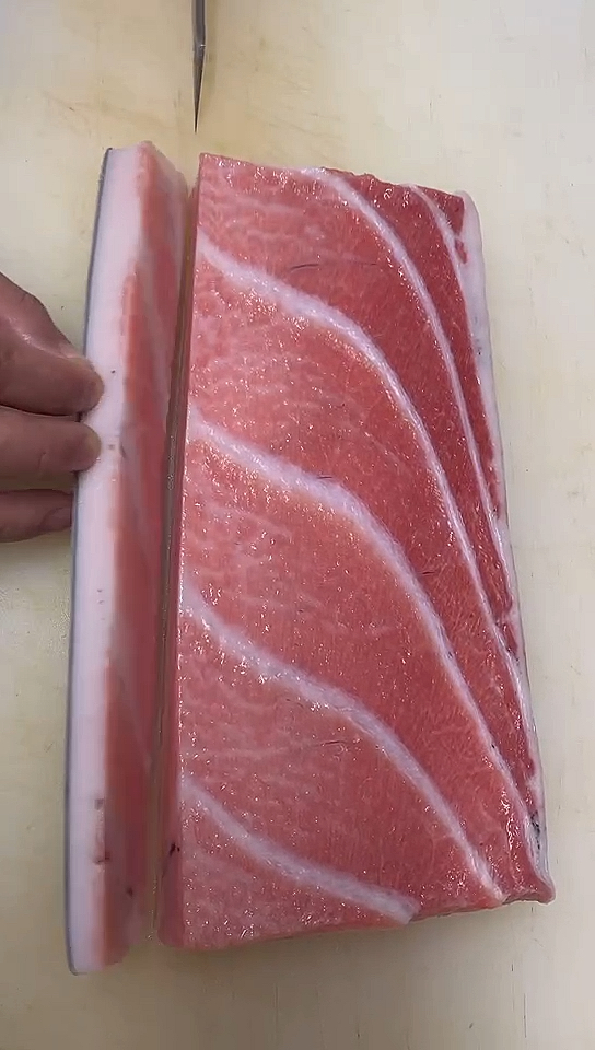 金枪鱼#这个金枪鱼大腹,大家看看品质怎么样?