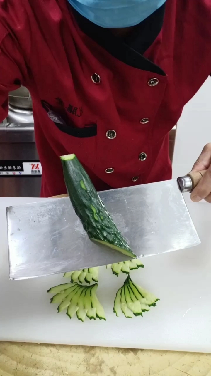 前任师傅教的黄瓜盘饰造型