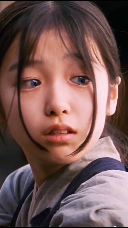 都说小千代的眼睛里有星辰大海其实是带了美瞳小千代