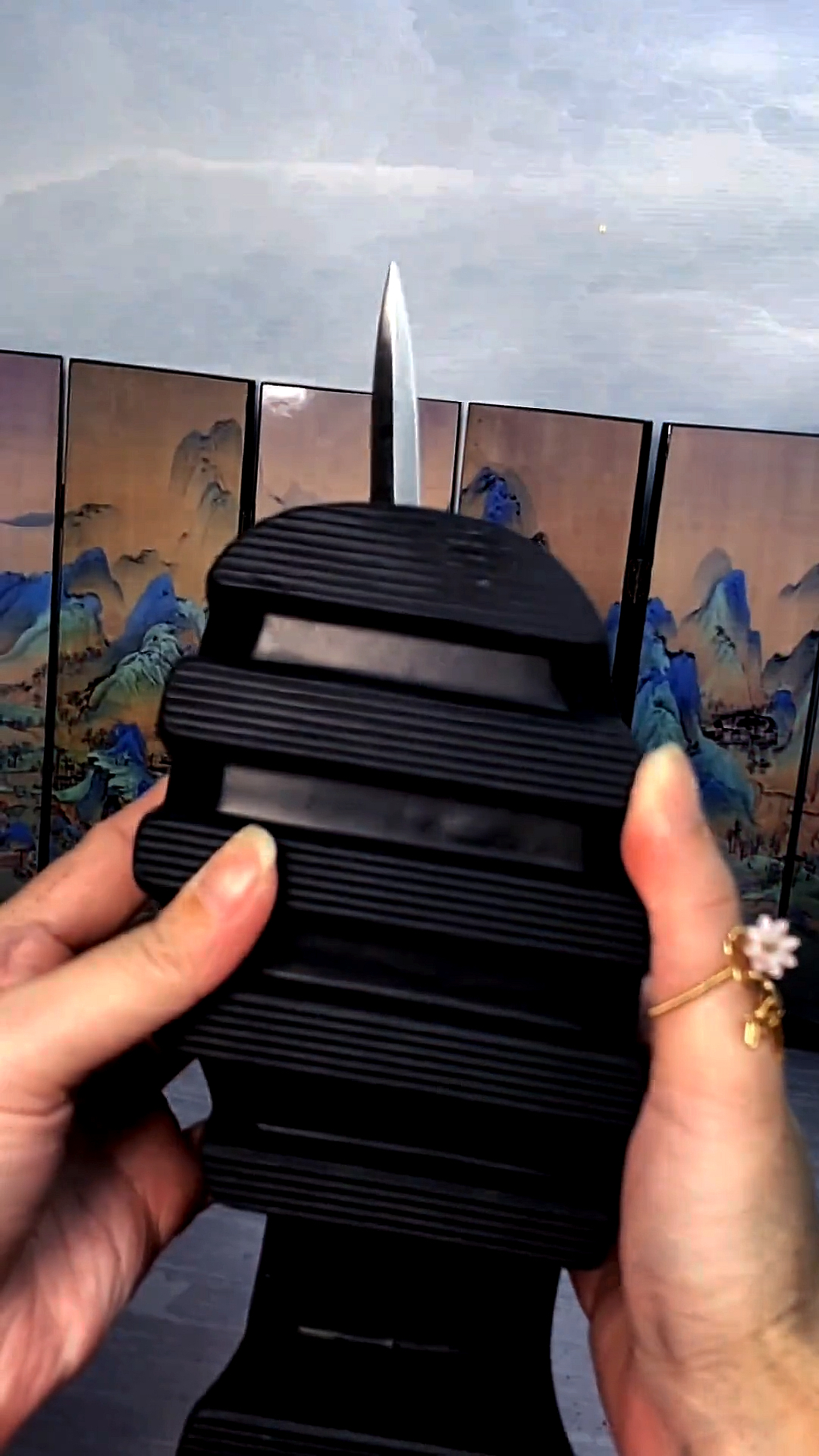 暗器#快来看看,这是007的鞋子吧.