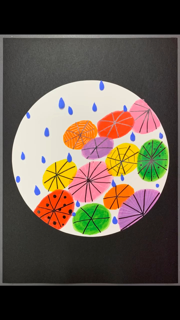 儿童画#漂亮的小雨伞,可以很好的锻炼配色能力还有线描能力哦.