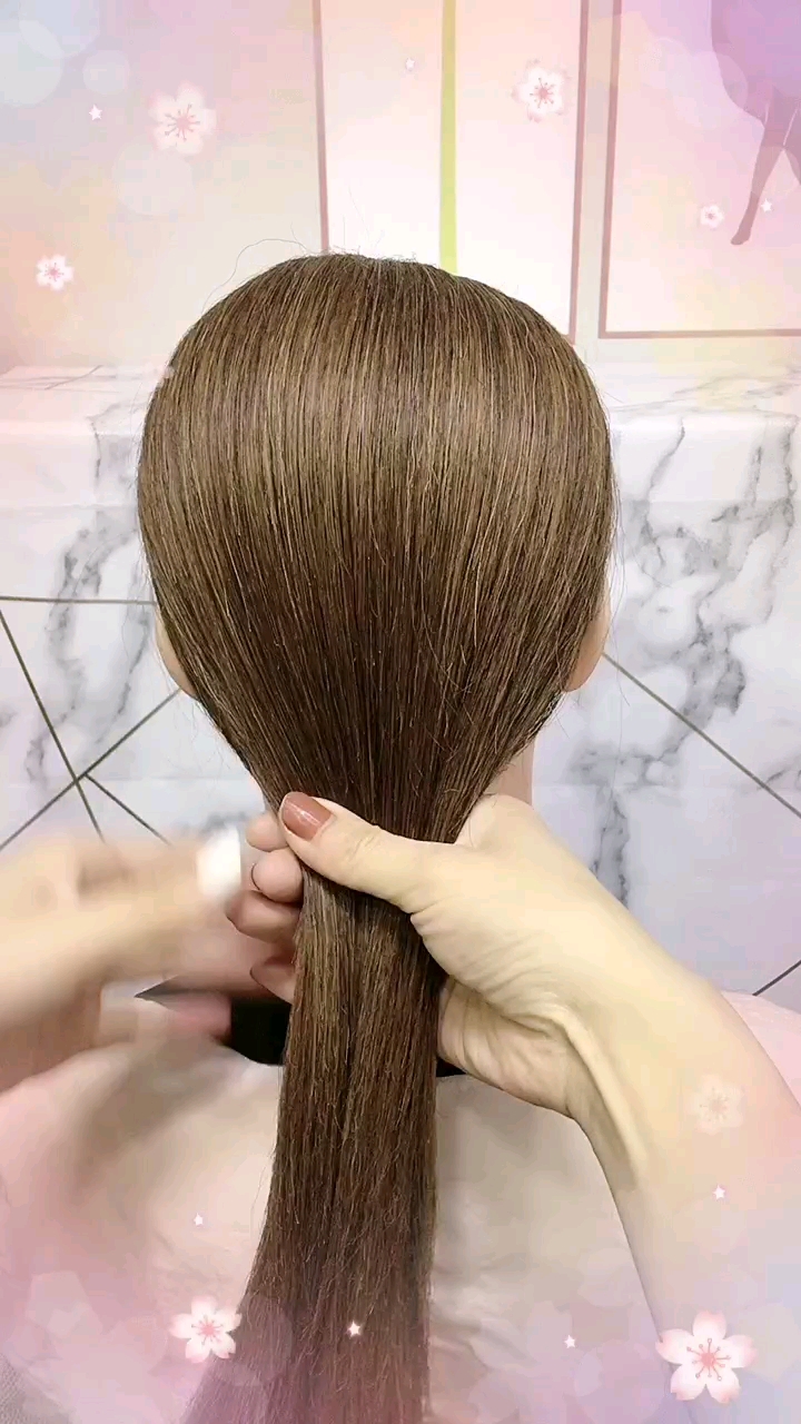 腰以下长发这样扎,头发多或少都能扎9191-度小视