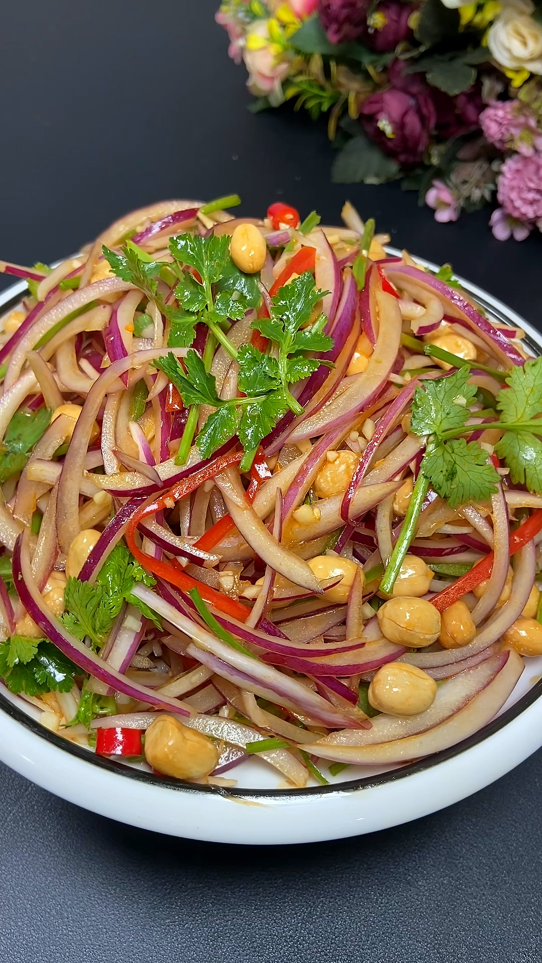 家乡特色美食#凉拌洋葱丝