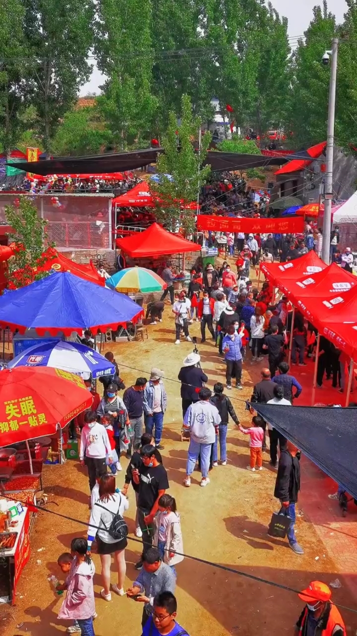 杨树行村#五一旅游哪家强?下一句怎么对?