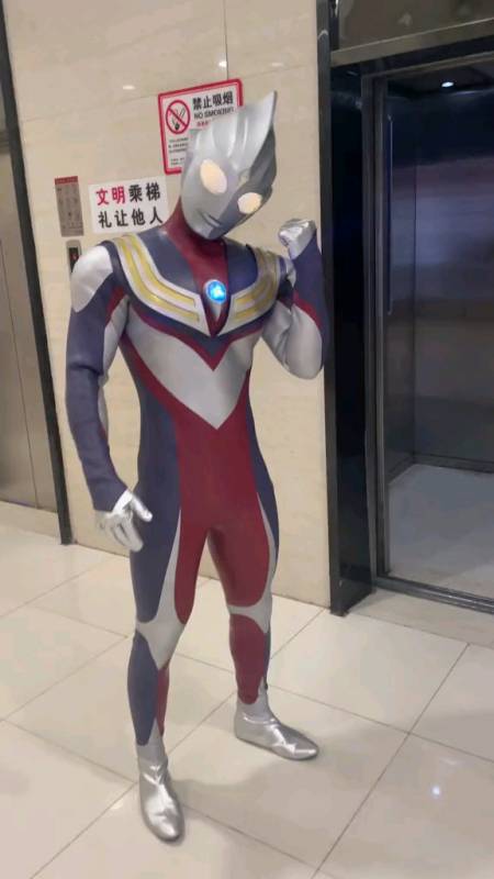 奥特曼#迪迦奥特曼这是要干嘛去-度小视