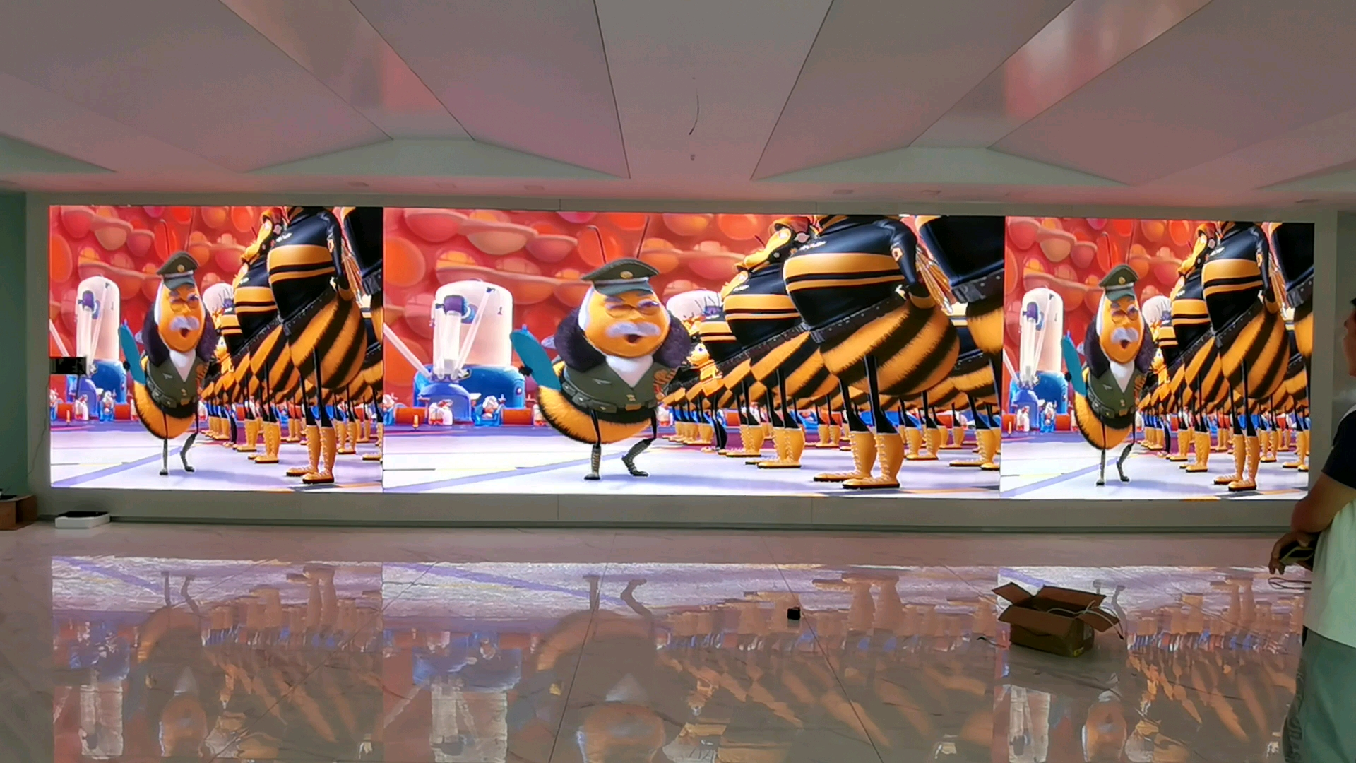 展厅大屏三分屏效果预览!