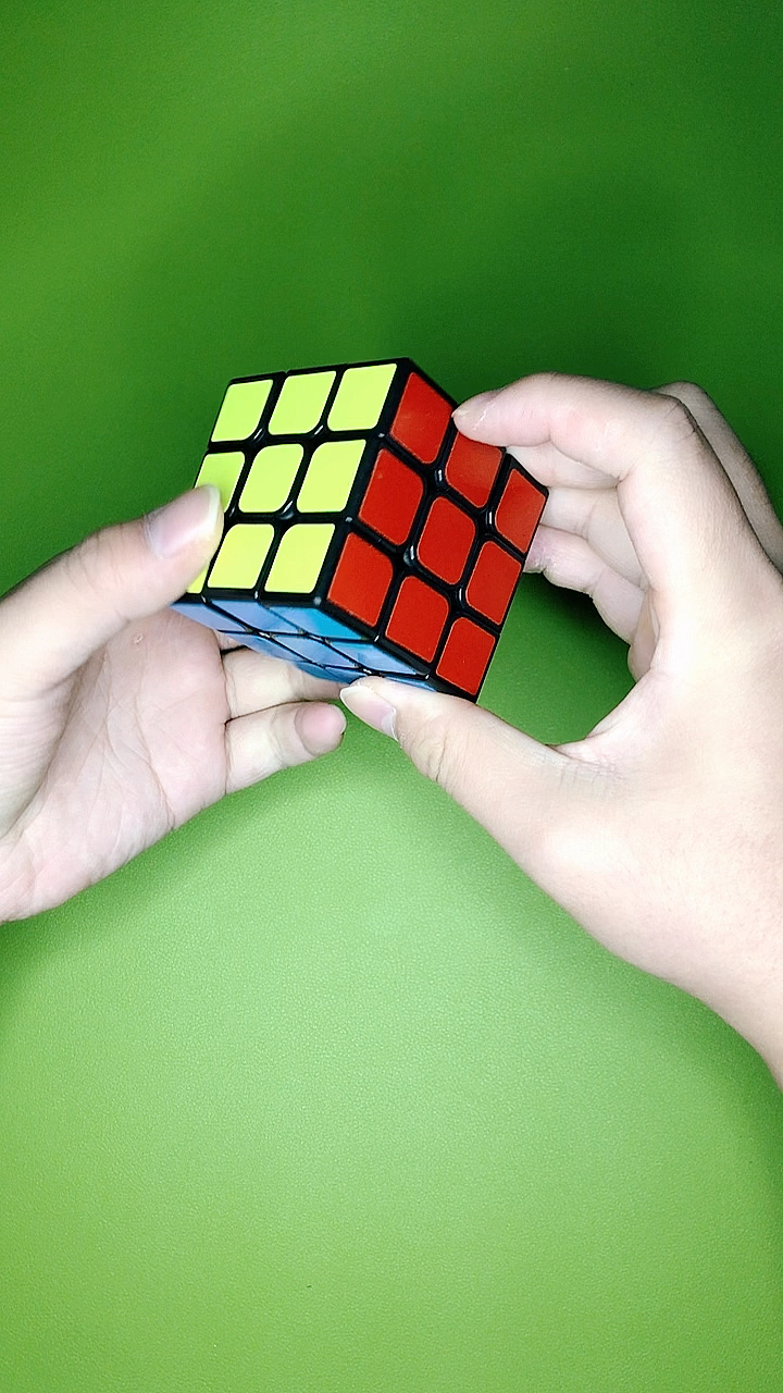 魔术教学#教你如何单手还原魔方,纯手法无需道具!