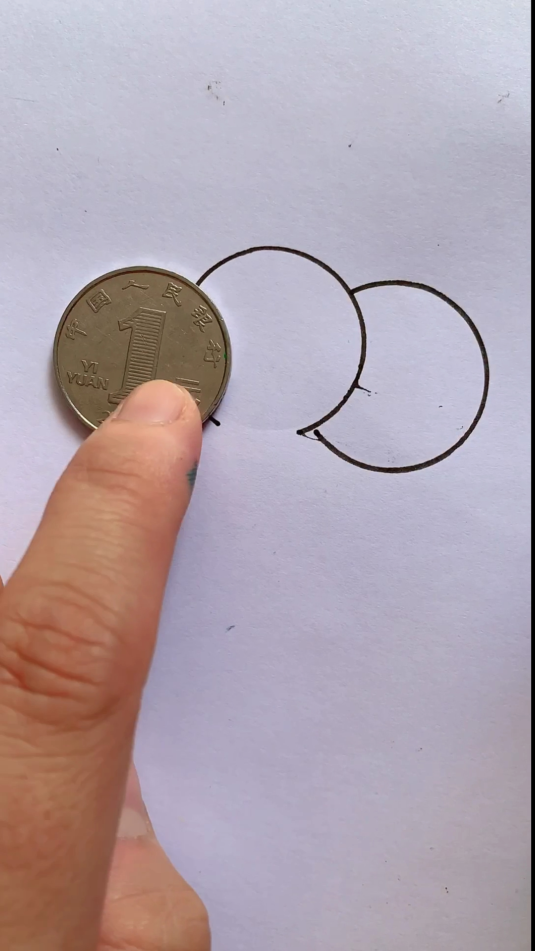 简笔画#用一元硬币画大象,太可爱了!-度小视