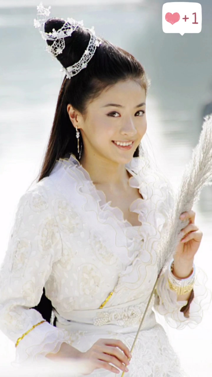 还记得《仙女湖》里的"小七"吗?今年30岁看看有多美