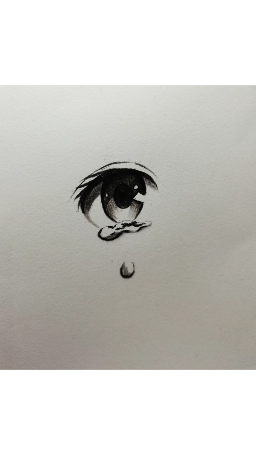 女生眼睛的画法哭泣图片