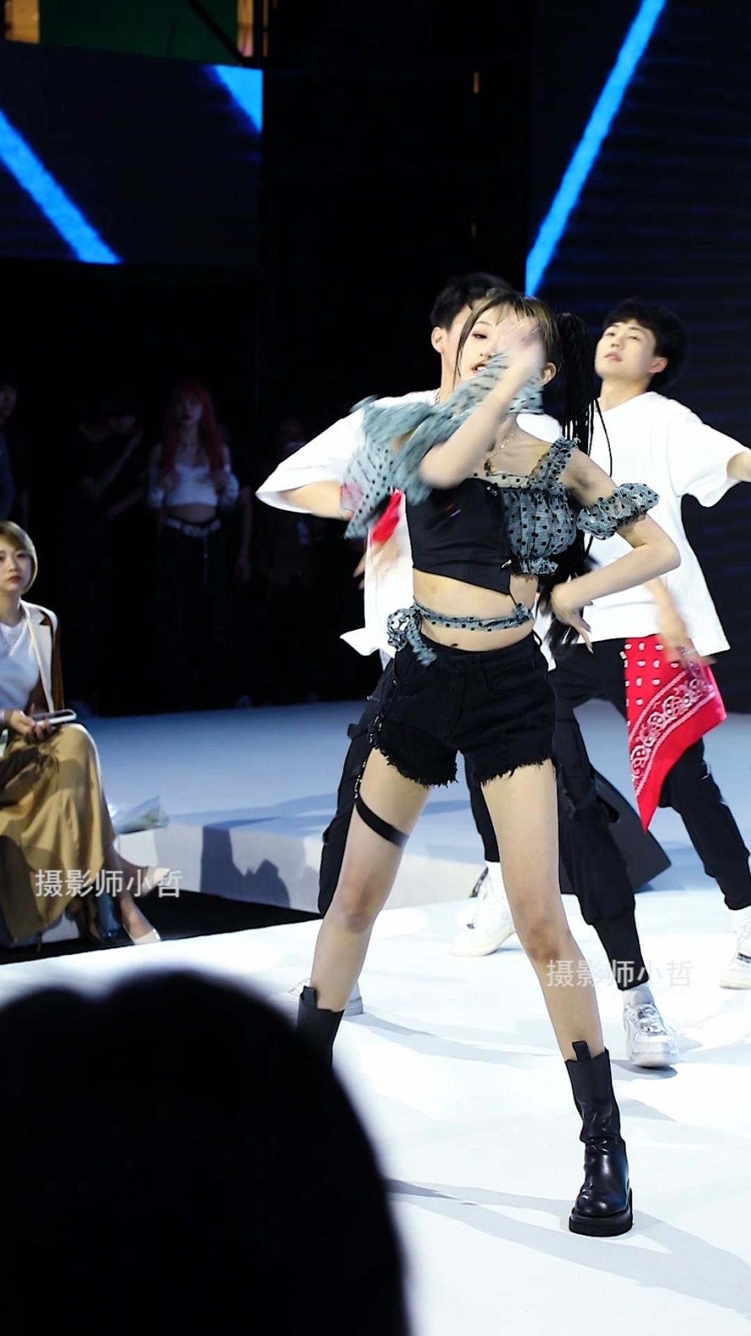 代古拉k跳舞仿佛回到18年的夏天!