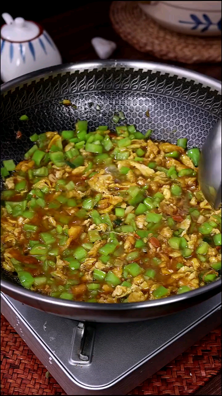 尖椒鸡蛋打卤面你就像我这样做