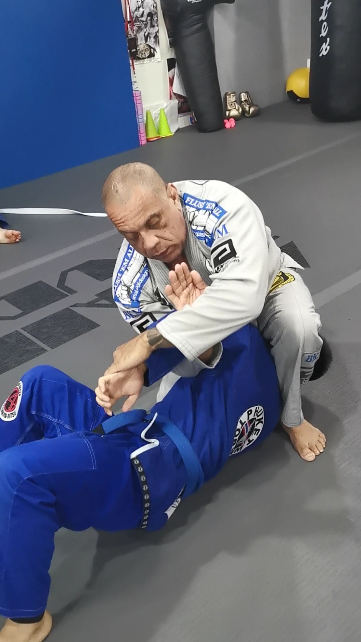 巴西柔术#侧压控制的进攻木村锁及十字固