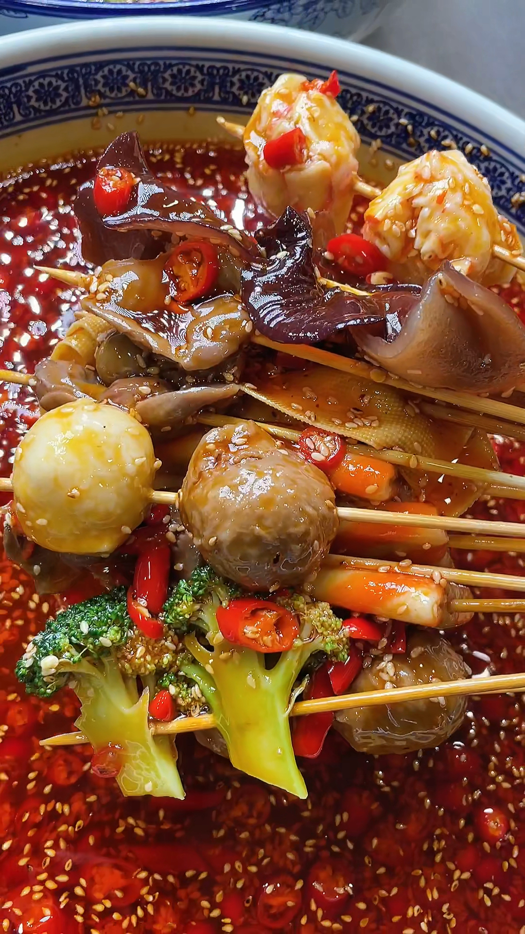 乾隆宴熟食卤味#冷锅串串钵钵鸡,有荤有素有滋有味,想吃啥就涮啥