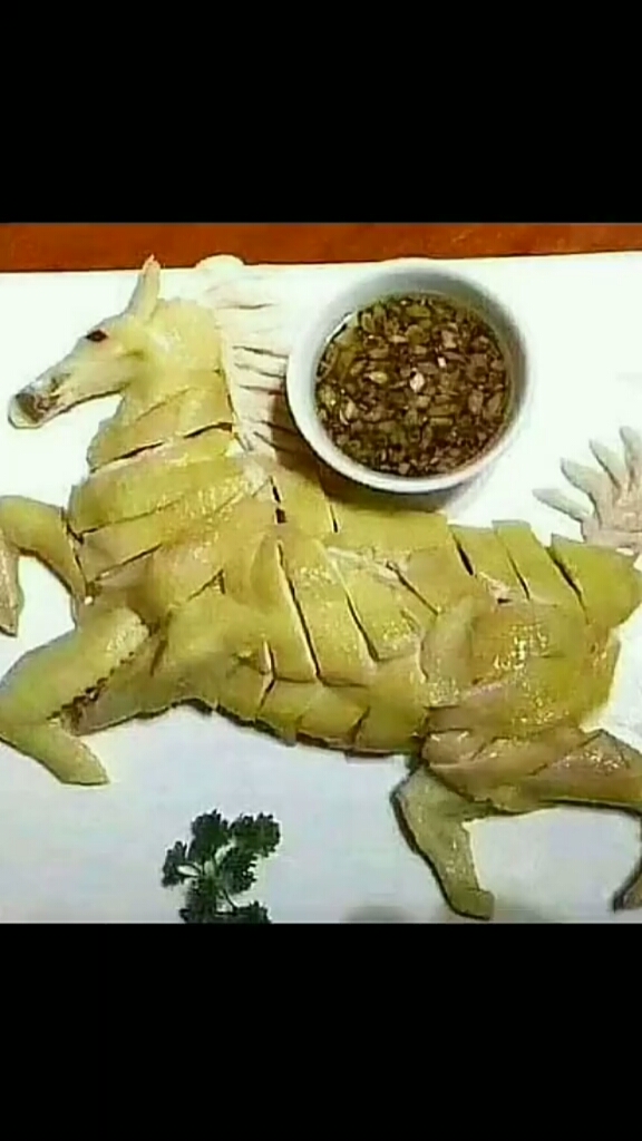 舌尖上的美食#白切鸡做成白切马,我们的大厨厉害了