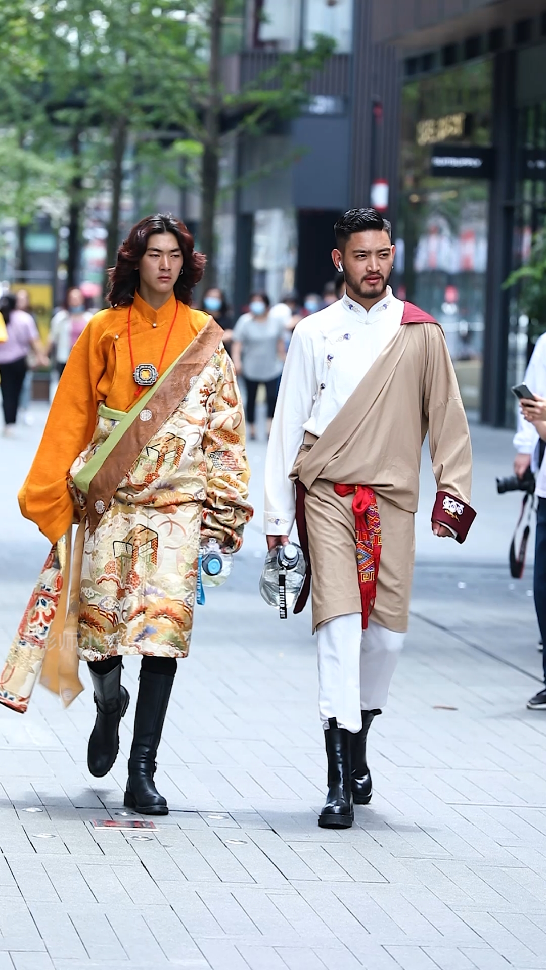 康巴汉子有多帅#来自理塘的康巴汉子,这也太帅了吧!