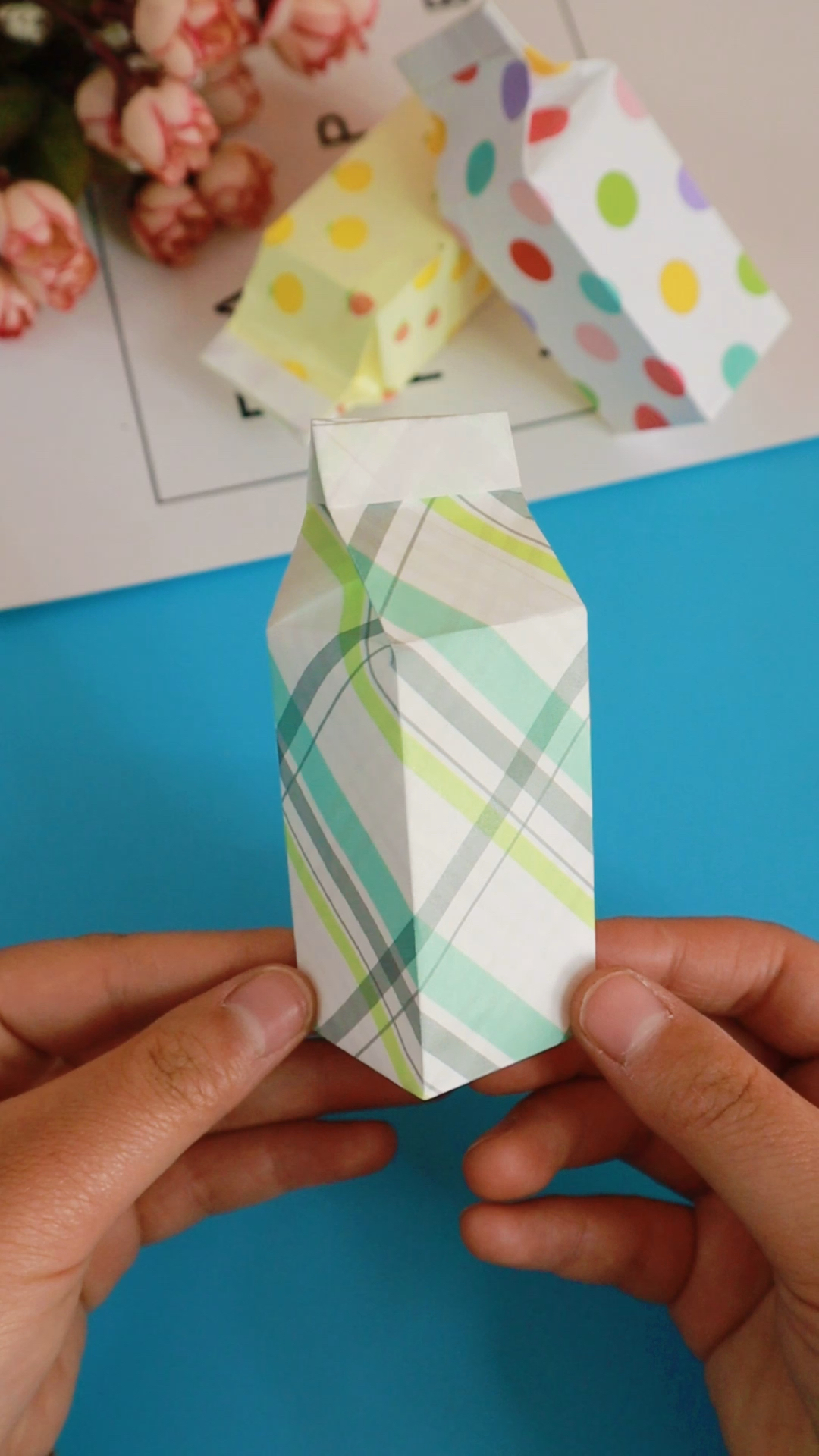 #手工制作#一张纸折一个牛奶盲盒-度小视