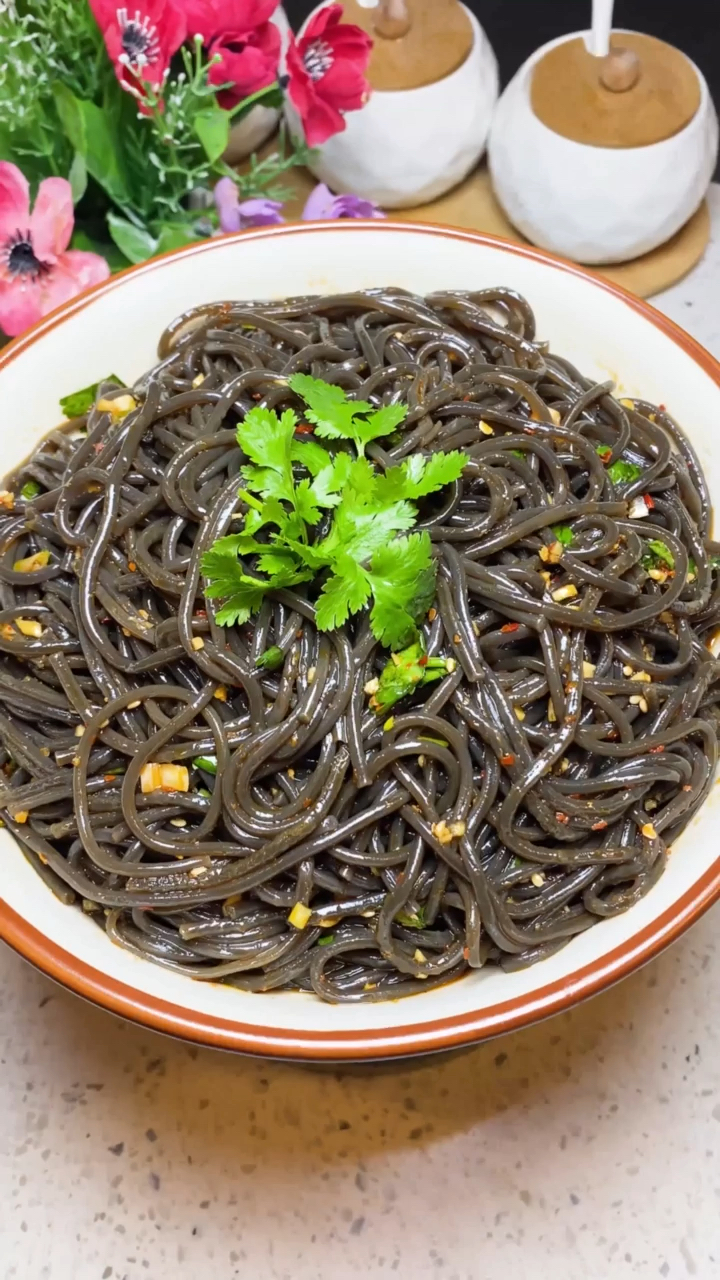 酸辣蕨根粉的家常做法酸辣开胃吃了还想吃