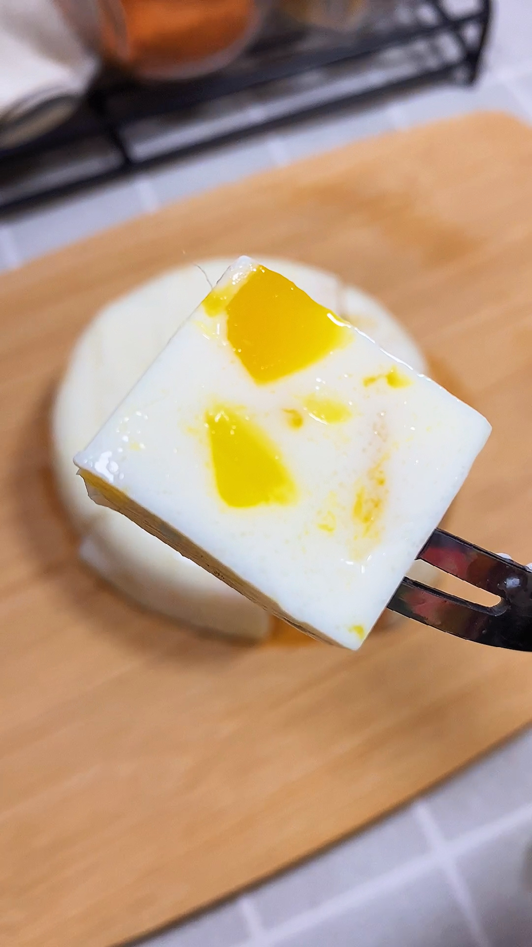 爱美食爱生活#用白凉粉做的芒果布丁果冻,健康又好吃,在家就可以做!