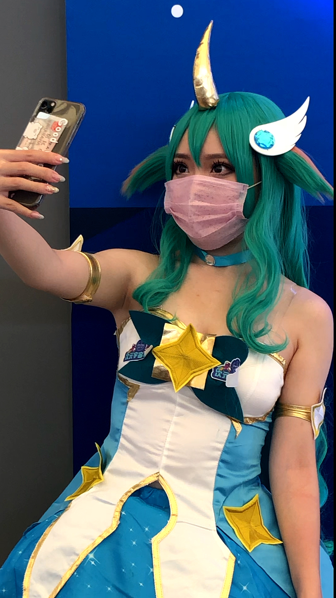 cosplay#二次元小姐姐戴着口罩感觉好神秘呐…-度小视