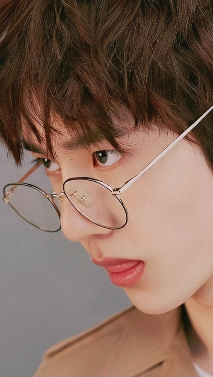 王一博#这个舌头你们爱不爱