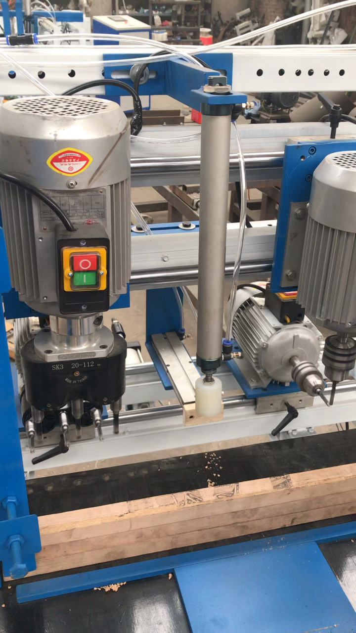 木工机械设备#自动打孔机自动上料自动卸料操作安全简单效率高