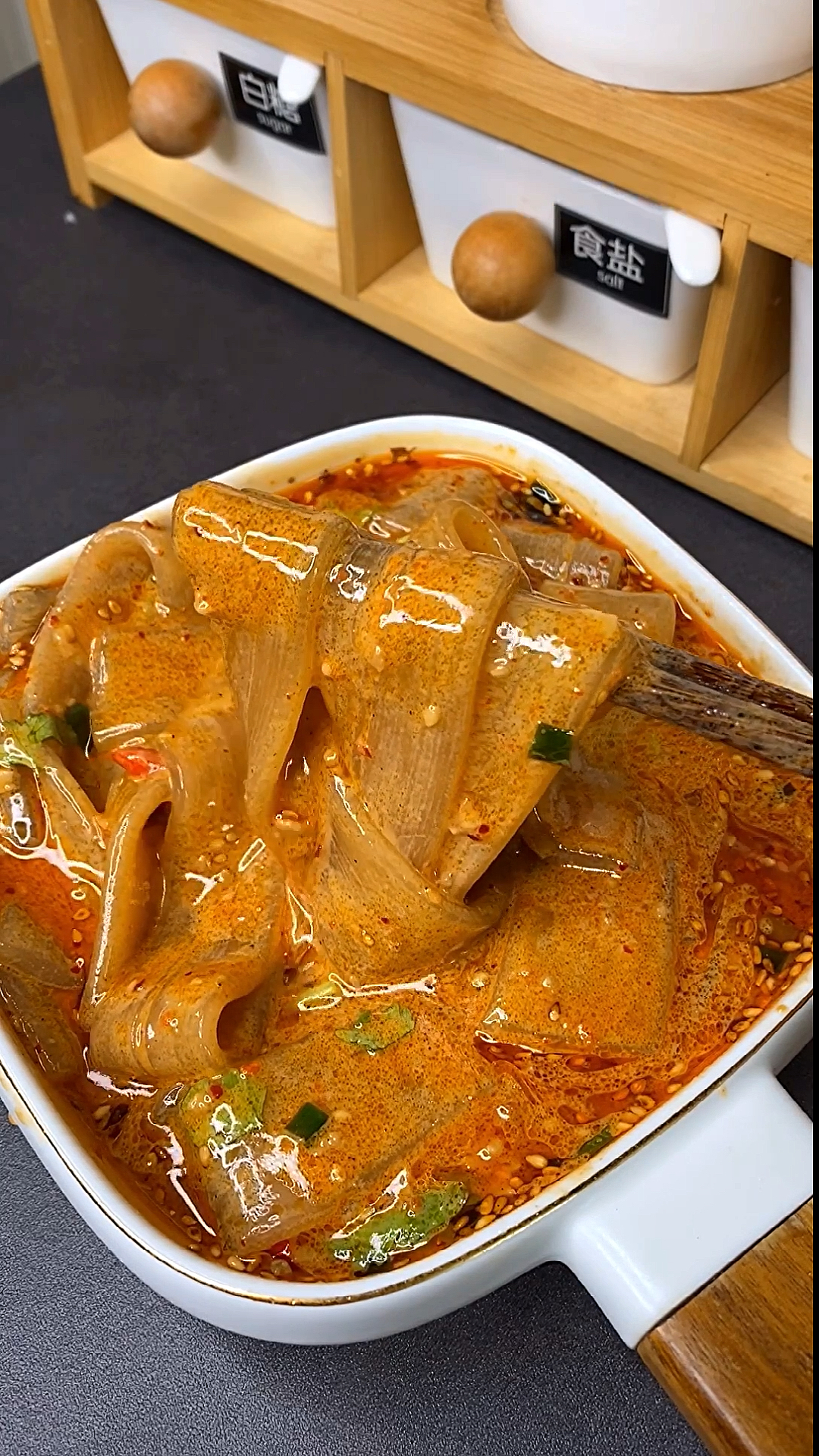 深夜放毒#懒人版麻酱宽粉,香辣过瘾,巨好吃