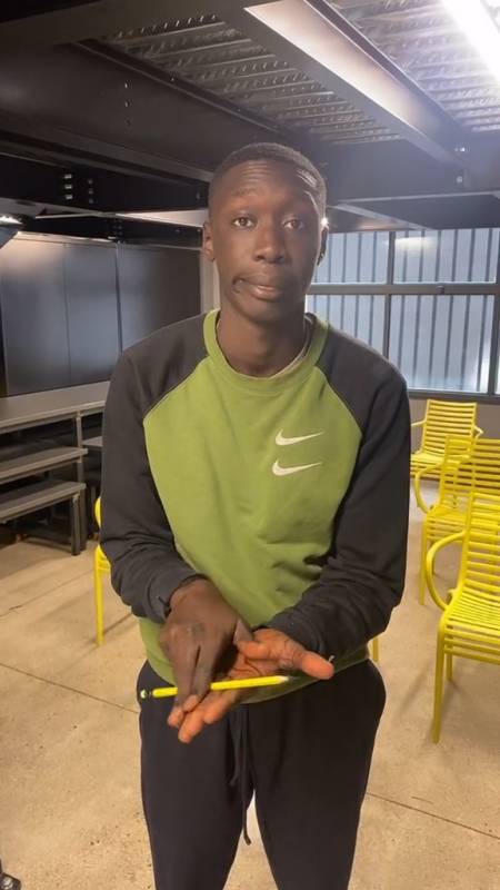 小黑,外国小哥,搞笑,沙雕小技巧!