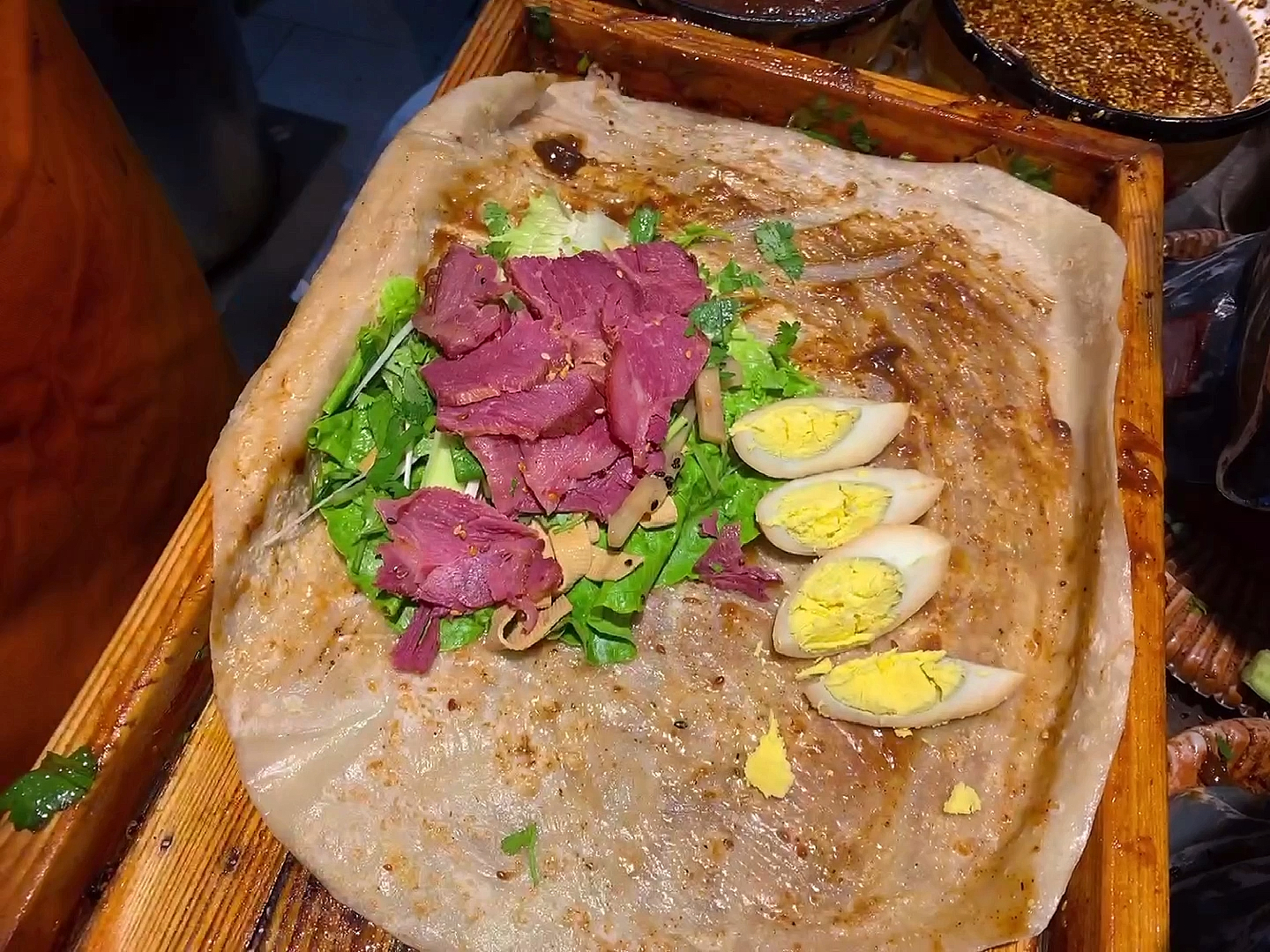 吃喝玩乐过假期现擀现烙现卷的功夫卷饼炒鸡无敌美味