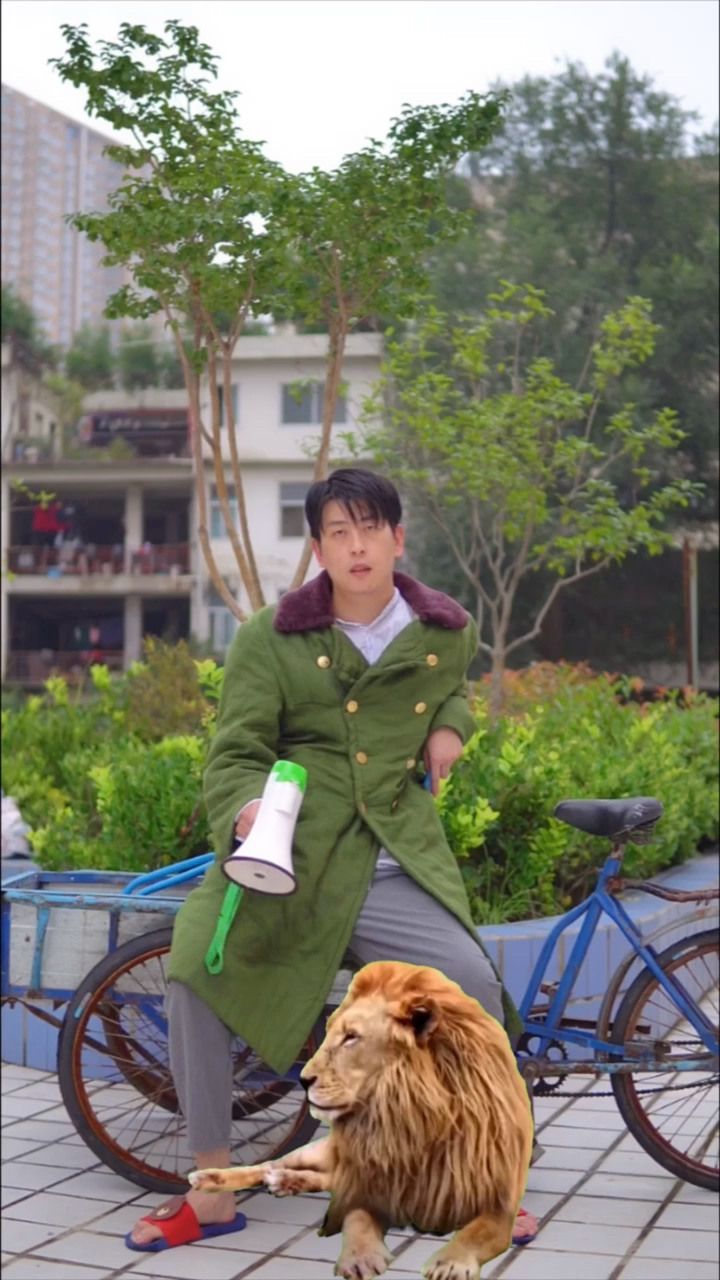 听说小朋友们要上学了,阿君叔叔给孩子们最真挚的祝福.-度小视