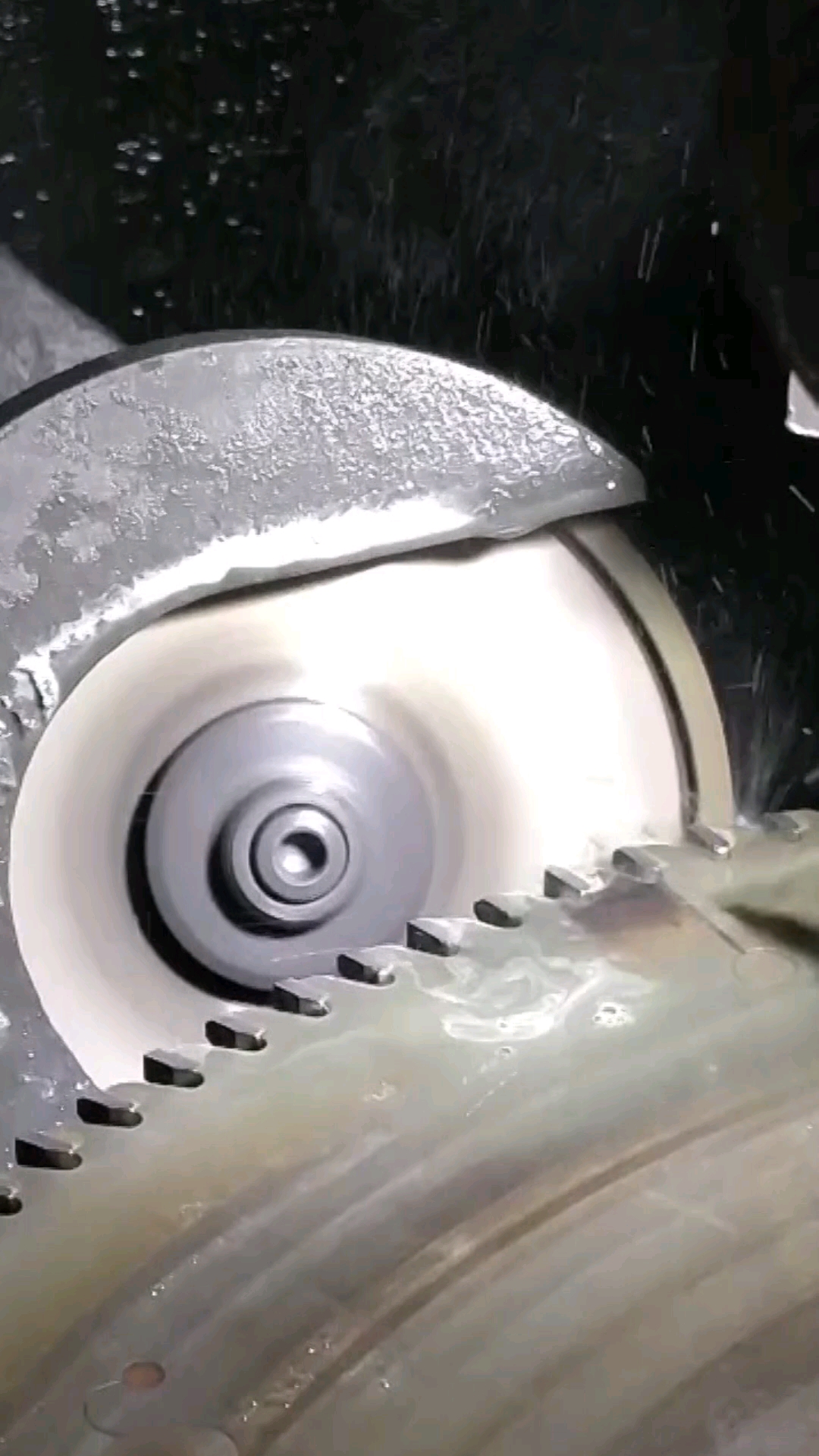 不认真学习,出了学习来做锯片修磨学徒.#锯片