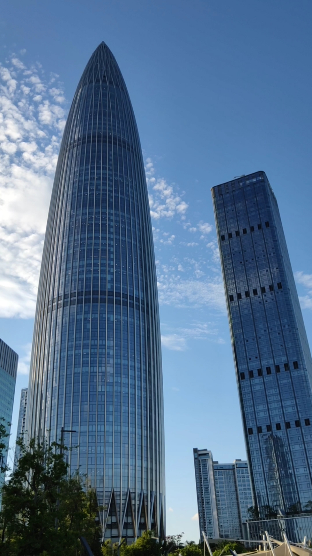 深圳人才公园的地标建筑春笋楼