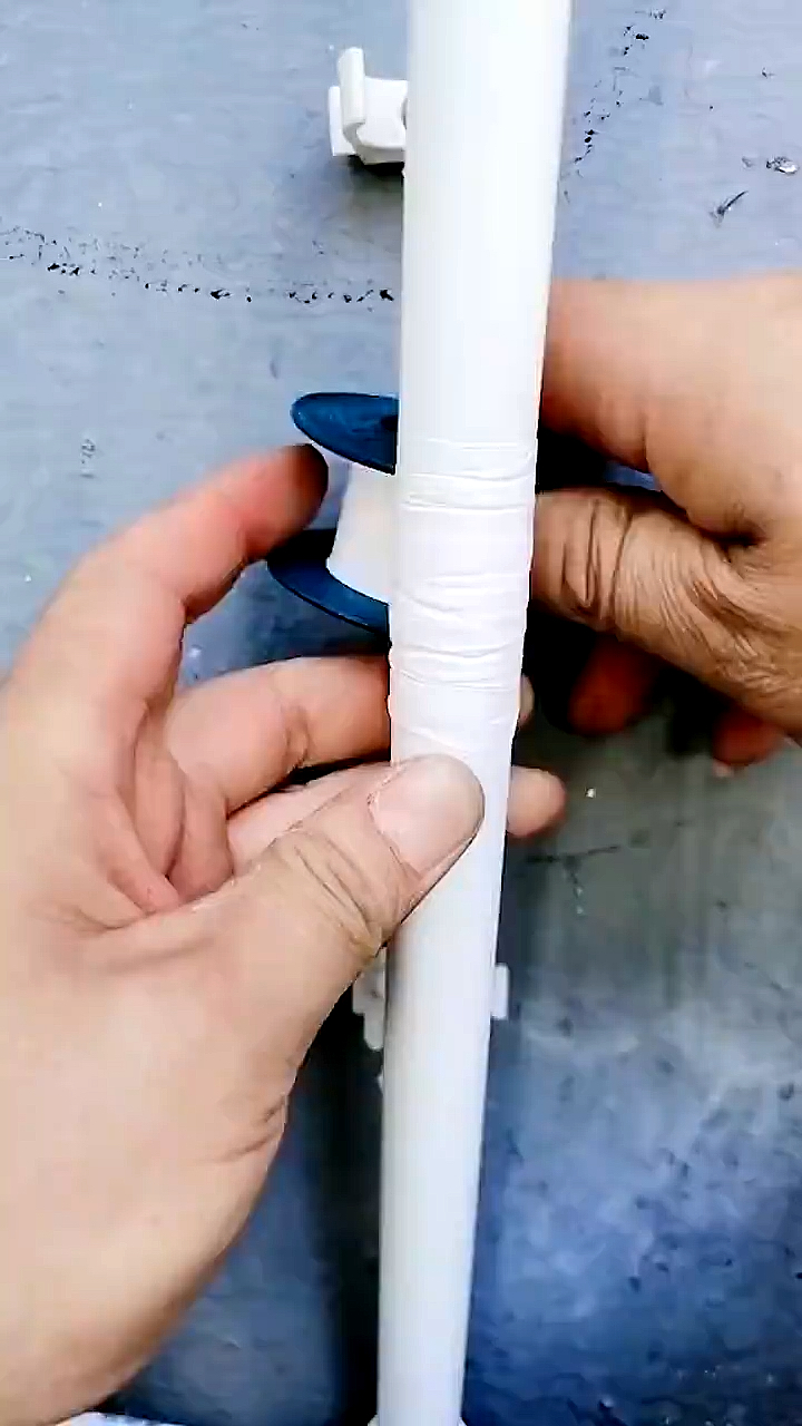 这个方法临时接水管很方便