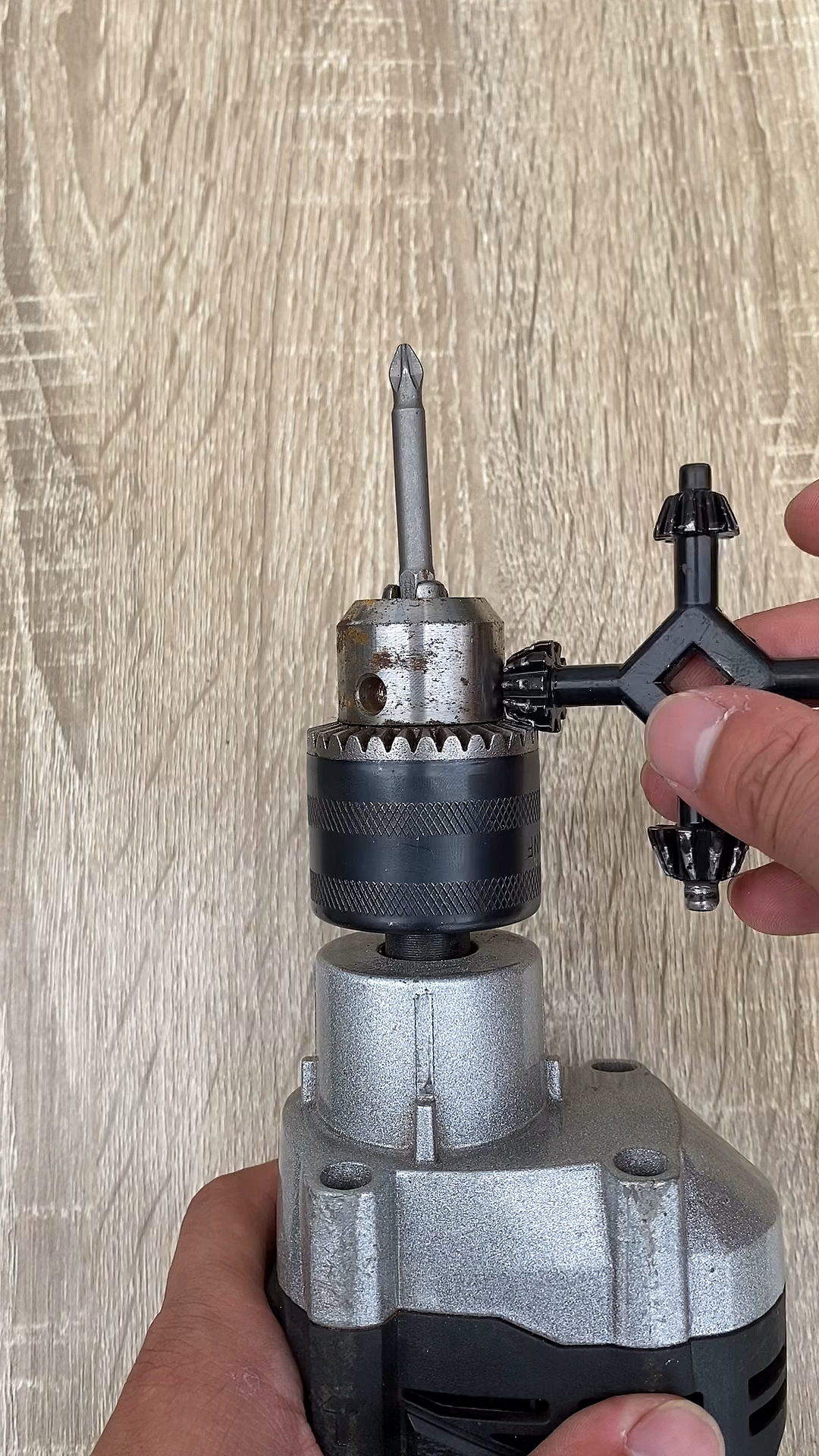 手电钻快速更换批头钻头