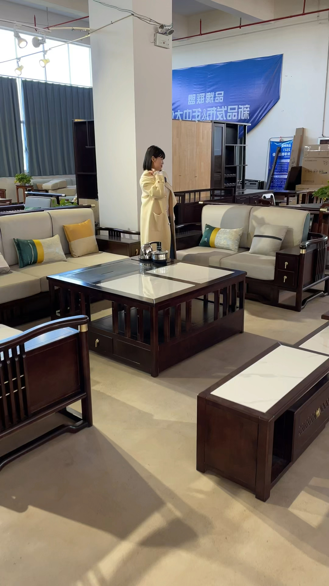 家具#新中式实木沙发,工厂出货实拍