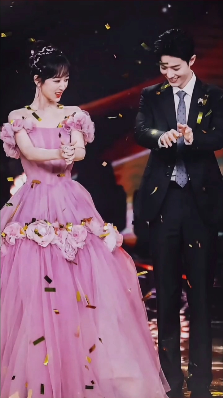 明星#肖战杨紫梦中的婚礼仿佛看到了顾魏和林之校的结婚现场