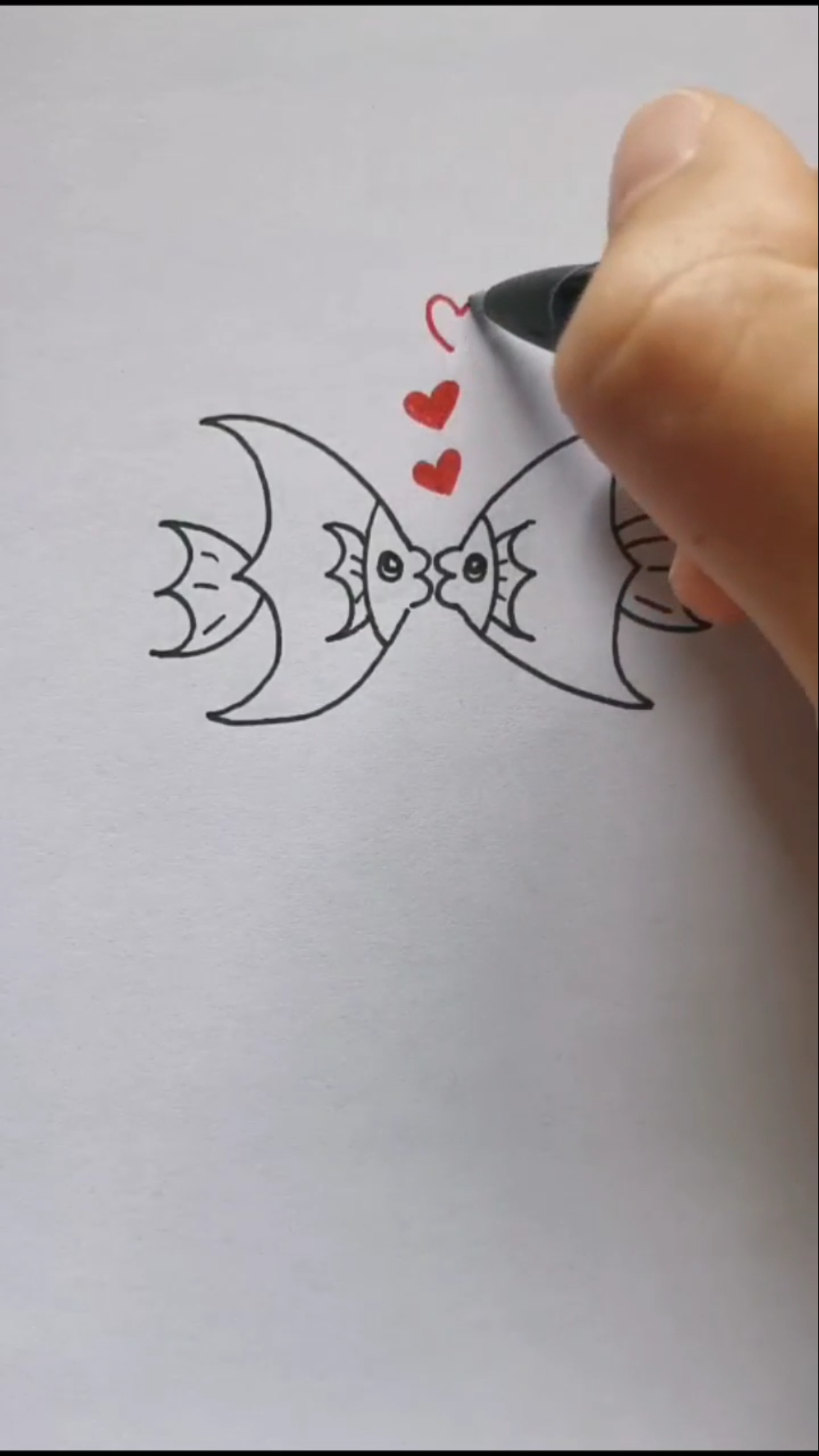 简笔画李点点简笔画8个3画一对亲吻的鱼