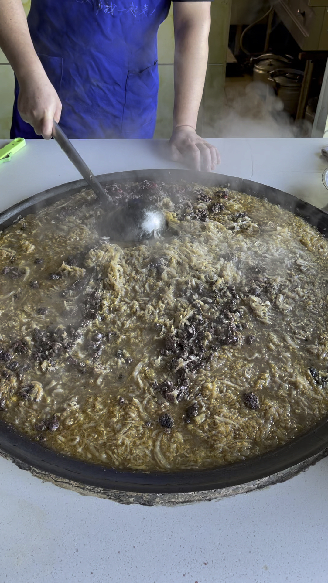 东北杀猪菜满满一大锅