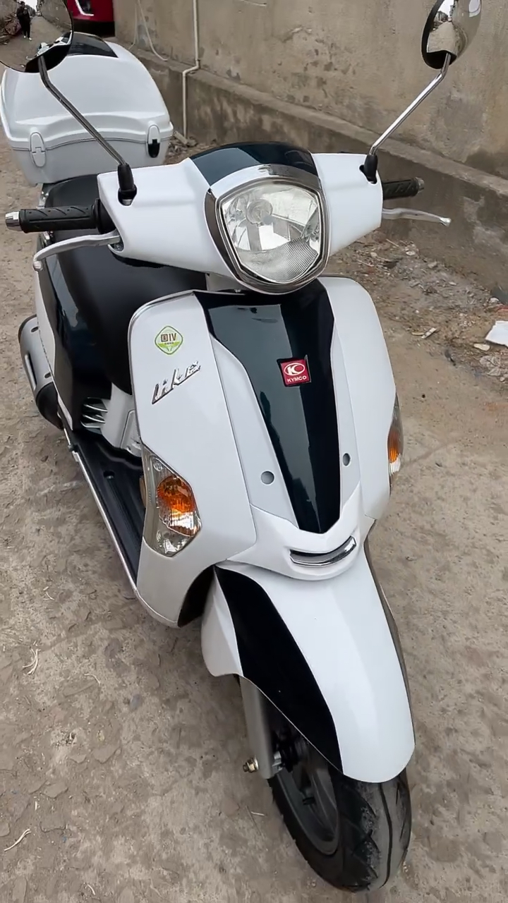 光阳雷克180!喜欢机车的朋友们关注一下-度小视