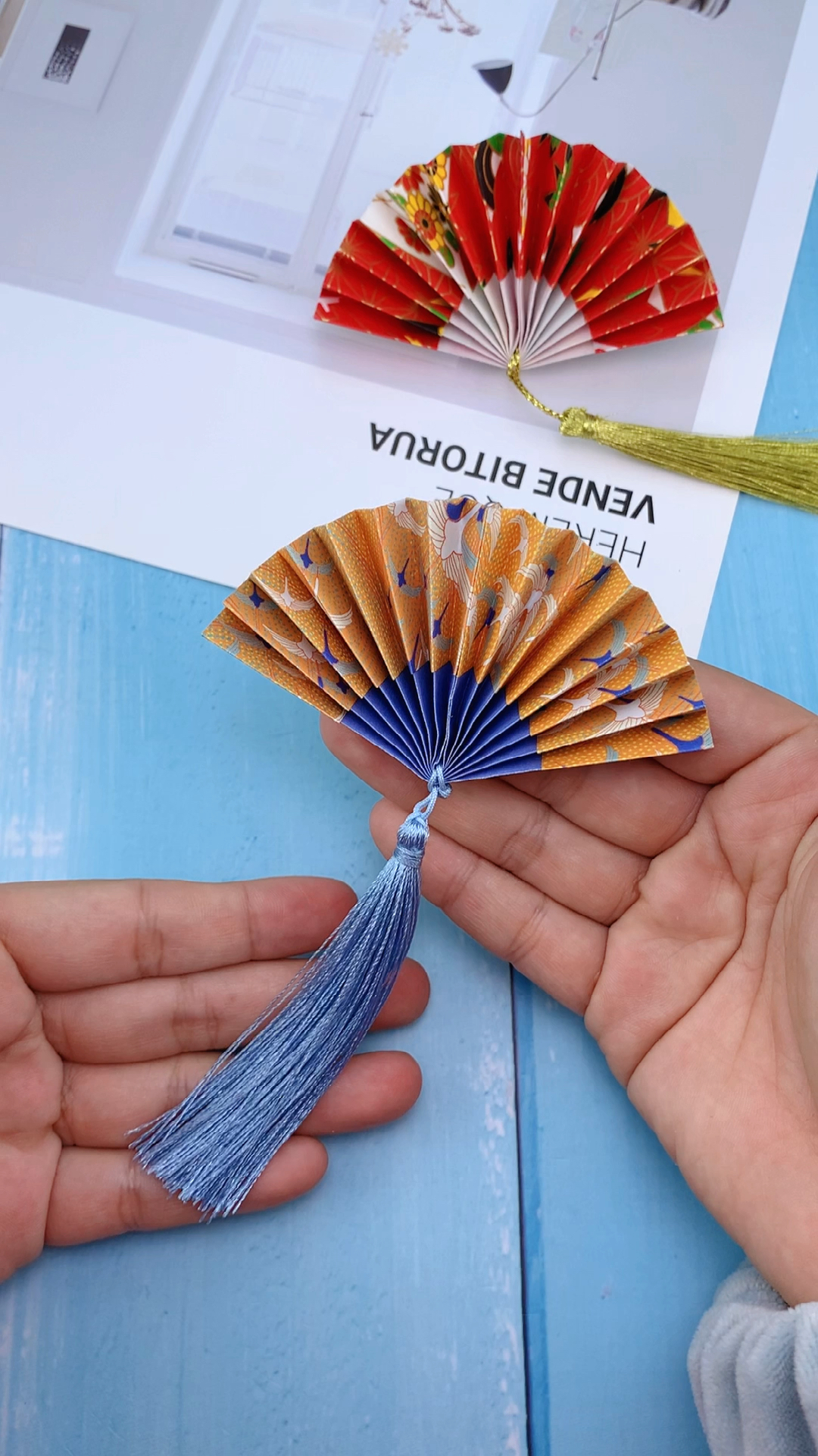 全民最牛手艺人#只需一张纸就可以折一把古风小扇子,好看吗?-度小视