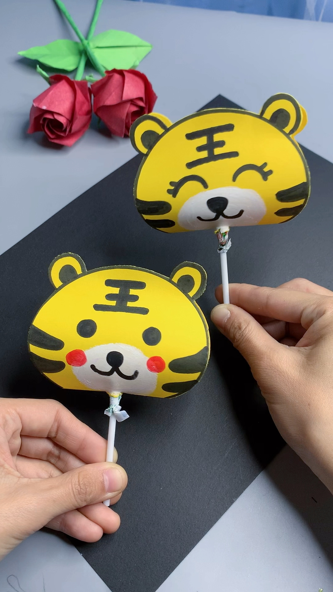 元旦新年老虎棒棒糖来啦,超级简单,有空跟小朋友一起做