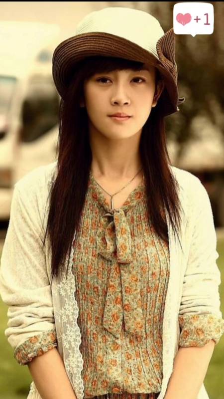 明星回忆#《夏家三千金》里的"杨真真"取出假体,整容脸恢复,美到认不